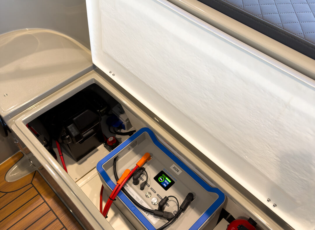https://vandijkwatersport.nl/wp-content/uploads/2026/10/EPropulsion-reitdieper-2-1080x790.jpg